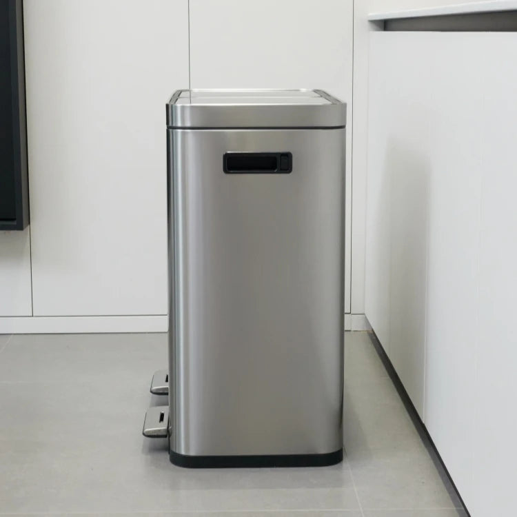 The Kinetic Dual-Compartment 60L Recycling Station
